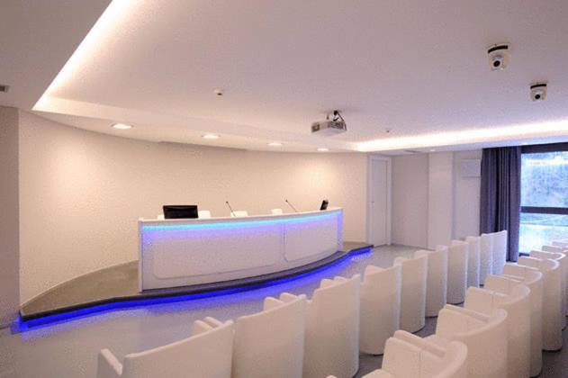 Park Hotel Sporting Teramo Bagian luar foto