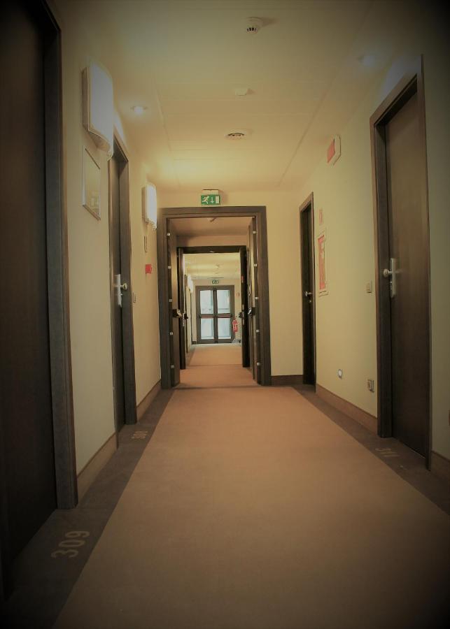 Park Hotel Sporting Teramo Bagian luar foto