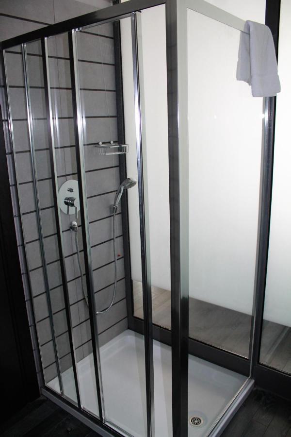 Park Hotel Sporting Teramo Bagian luar foto